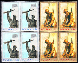 2295-2296 w czwórkach czyste** Pomniki walki