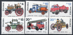 2813-2818 czysty** Rozwój pojazdów pożarniczych 