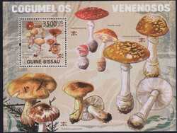 Guinea-Bissau Mi.4296 blok 702 czysty**